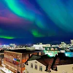 Floki\'S Apartment Downtown.